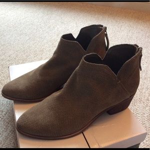 Dolce Vita - Khaki Suede “Karsen” bootie